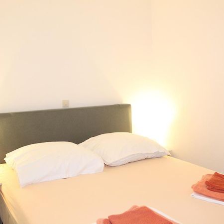 Apartment Bajuti Primošten المظهر الخارجي الصورة