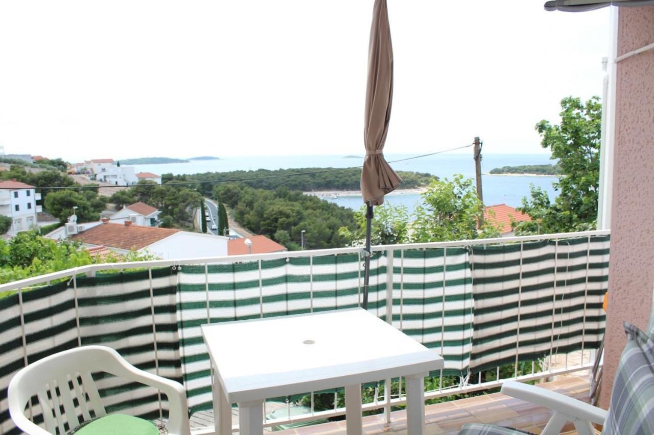 Apartment Bajuti Primošten المظهر الخارجي الصورة