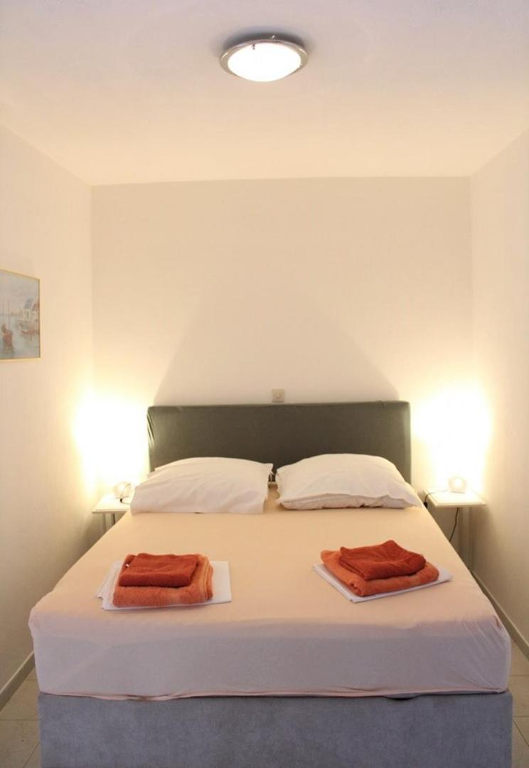 Apartment Bajuti Primošten المظهر الخارجي الصورة