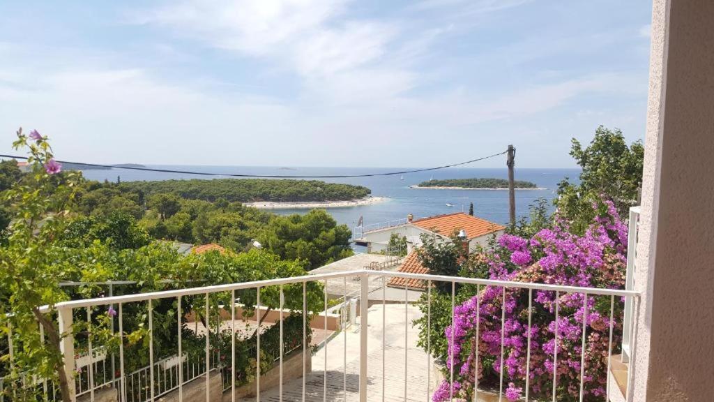 Apartment Bajuti Primošten المظهر الخارجي الصورة