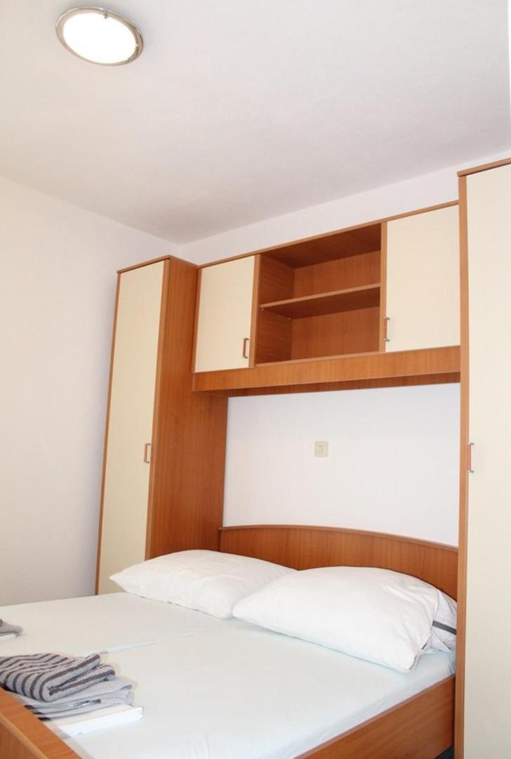 Apartment Bajuti Primošten المظهر الخارجي الصورة