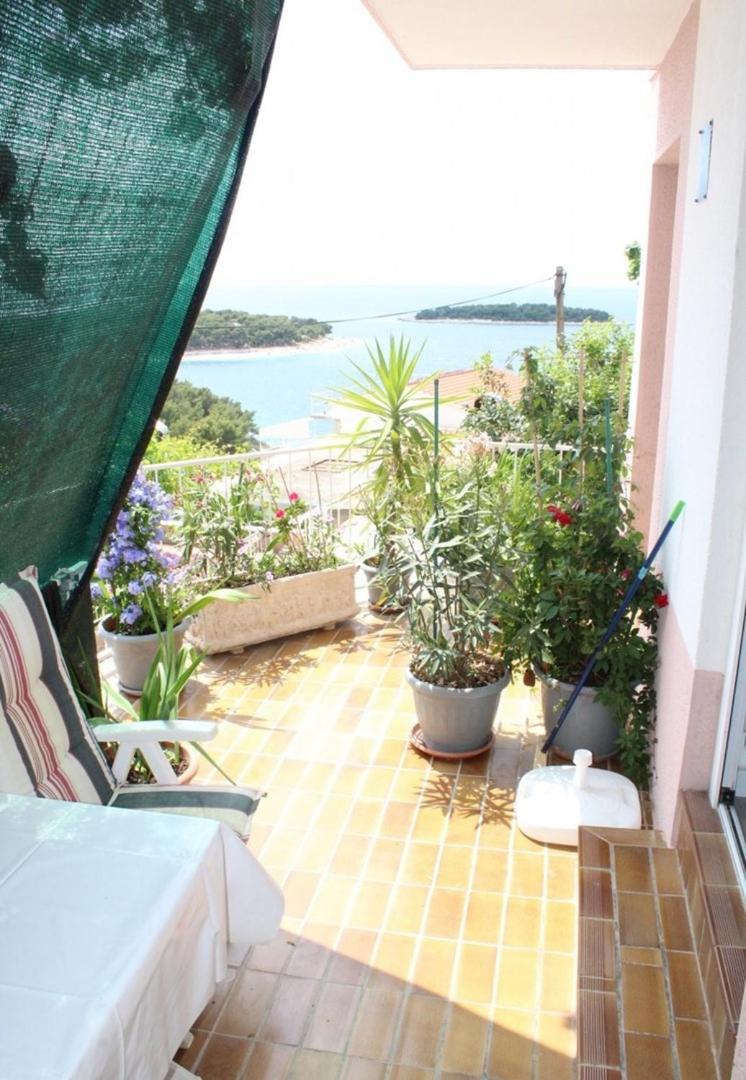 Apartment Bajuti Primošten المظهر الخارجي الصورة